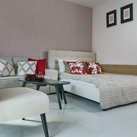 Apartment Praga Elegant *